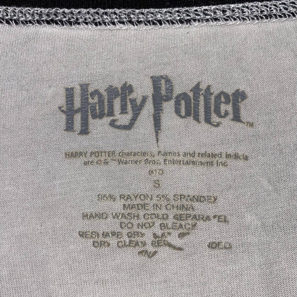 Harry Potter Hogwarts Women's White and Black Half Sleeve Tee Shirt Top Size S - Picture 5 of 5